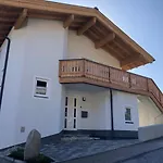 Haus Am Bach 度假居