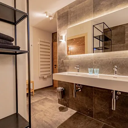 Haus Am Bach * Капрун