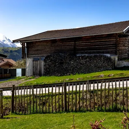 Haus Am Bach * カプルーン